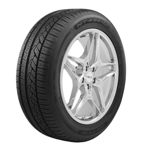 Nitto NT-421Q Tire for SUVs, Crossovers and Trucks