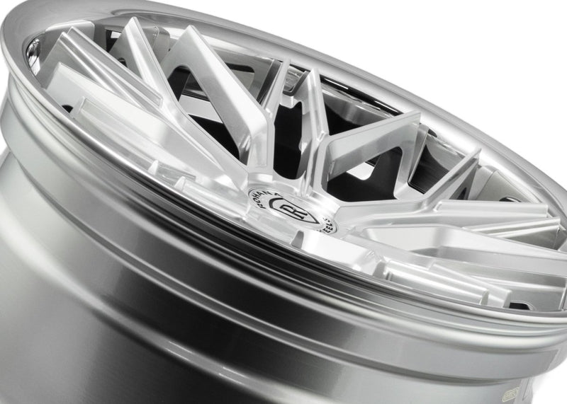 Rohana RFC3 20-Inch Alloy Wheel with Machined Finish