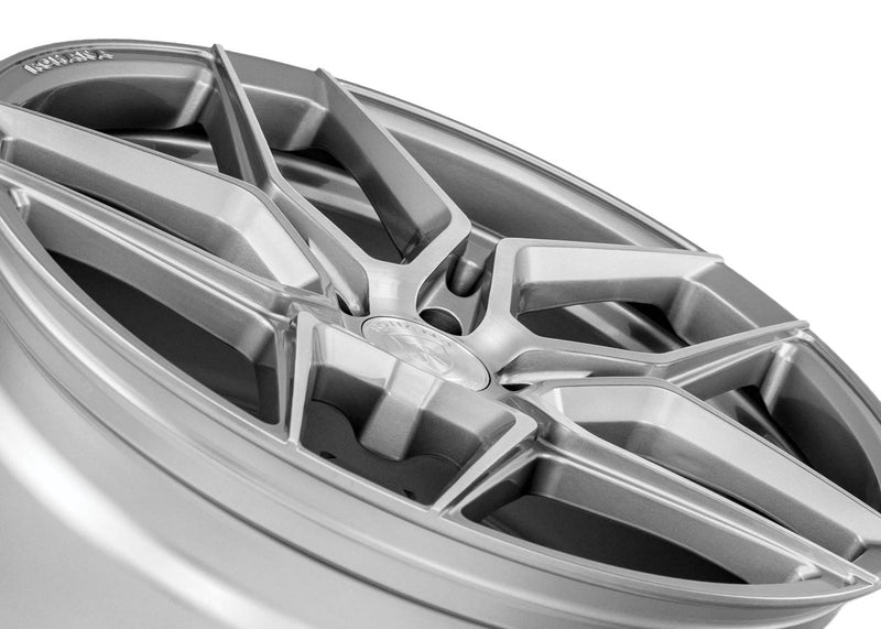 Rohana RFX11 18-inch Alloy Wheel in Brushed Titanium Finish